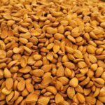 اللوز اليمن