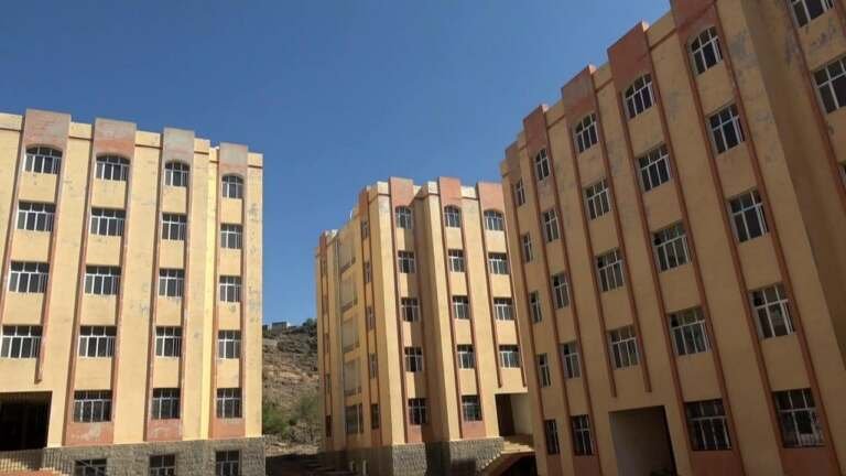 طلاب حجة: مشقة سفر قاسية لاستكمال التعليم