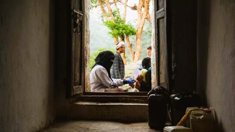 وادي الجنات في إب: الموت ممكن بسبب لدغة ثعبان