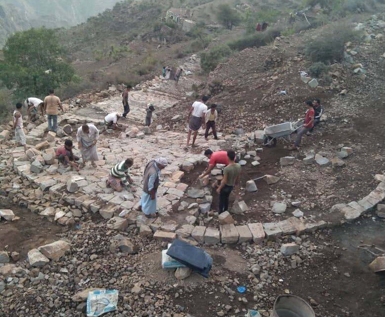 قرية الزِّتَان بتعز: السكان يكافحون من أجل البقاء