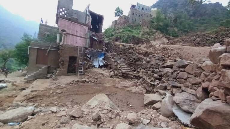 سيول وصاب.. قُرى منكوبة والأهالي بحالة صدمة مستمرة