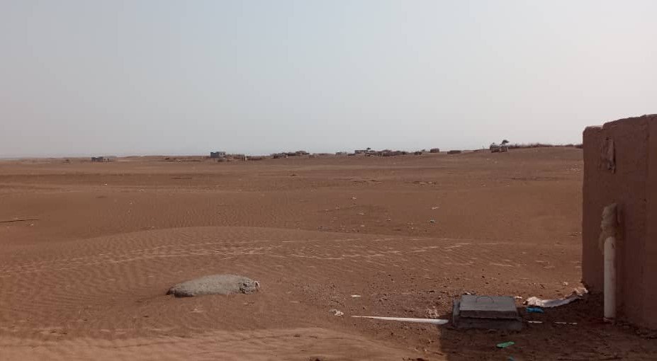 قرية المنصوري بلحج.. حياة قاسية في قلب الصحراء