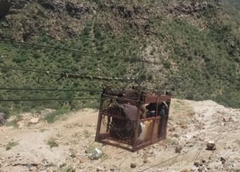 التلفريك.. شريان حياة في وصاب وريمة