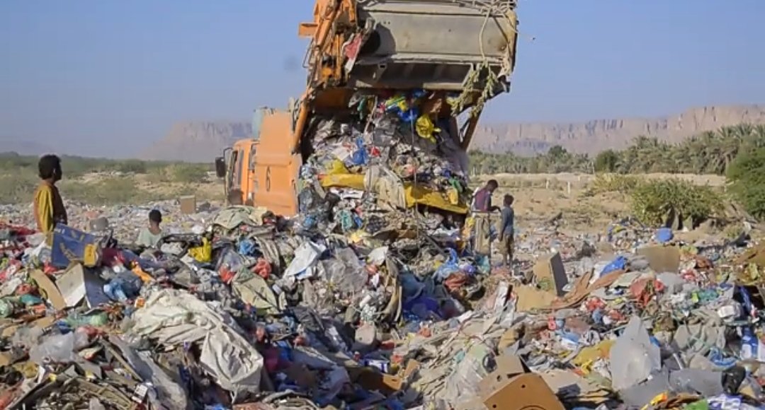 النفايات الطبية.. خطر بيئي يهدد سكان سيئون