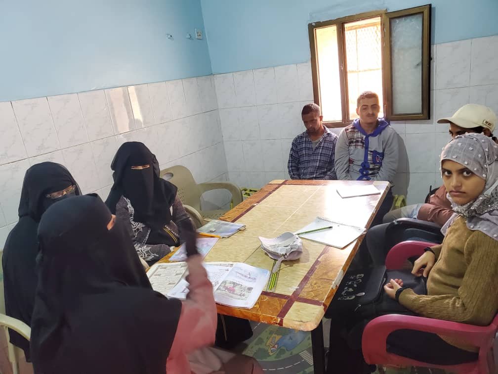 تعز.. جهود نسوية لمساعدة ذوي الإعاقة في الريف