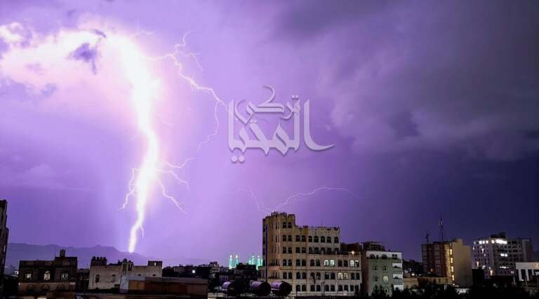 صواعق رعدية تودي بحياة اليمنيين في الأرياف