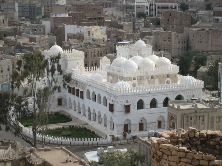 البيضاء.. قلب اليمن المرتبطة بـ 8 محافظات