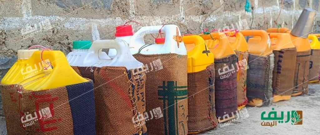 سُقيا العابرين.. عادة اجتماعية تروي العطش والقلوب في ريف تعز
