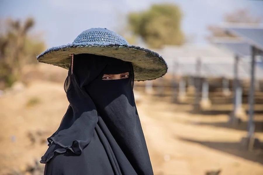 المرأة الريفية والرقمنة: من العزلة إلى فضاء التمكين والتنمية