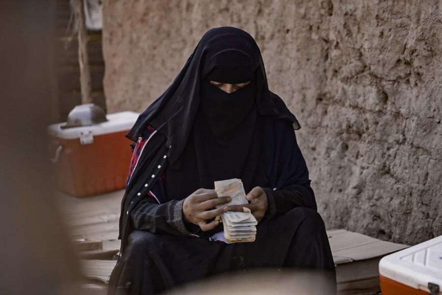 المرأة الريفية والرقمنة: من العزلة إلى فضاء التمكين والتنمية