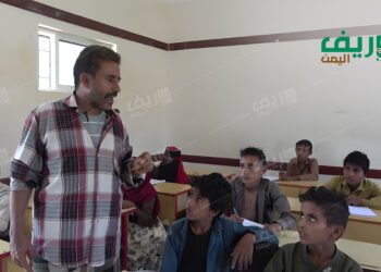 تعز.. مبادرات في موزع وسامع لتعليم الأطفال