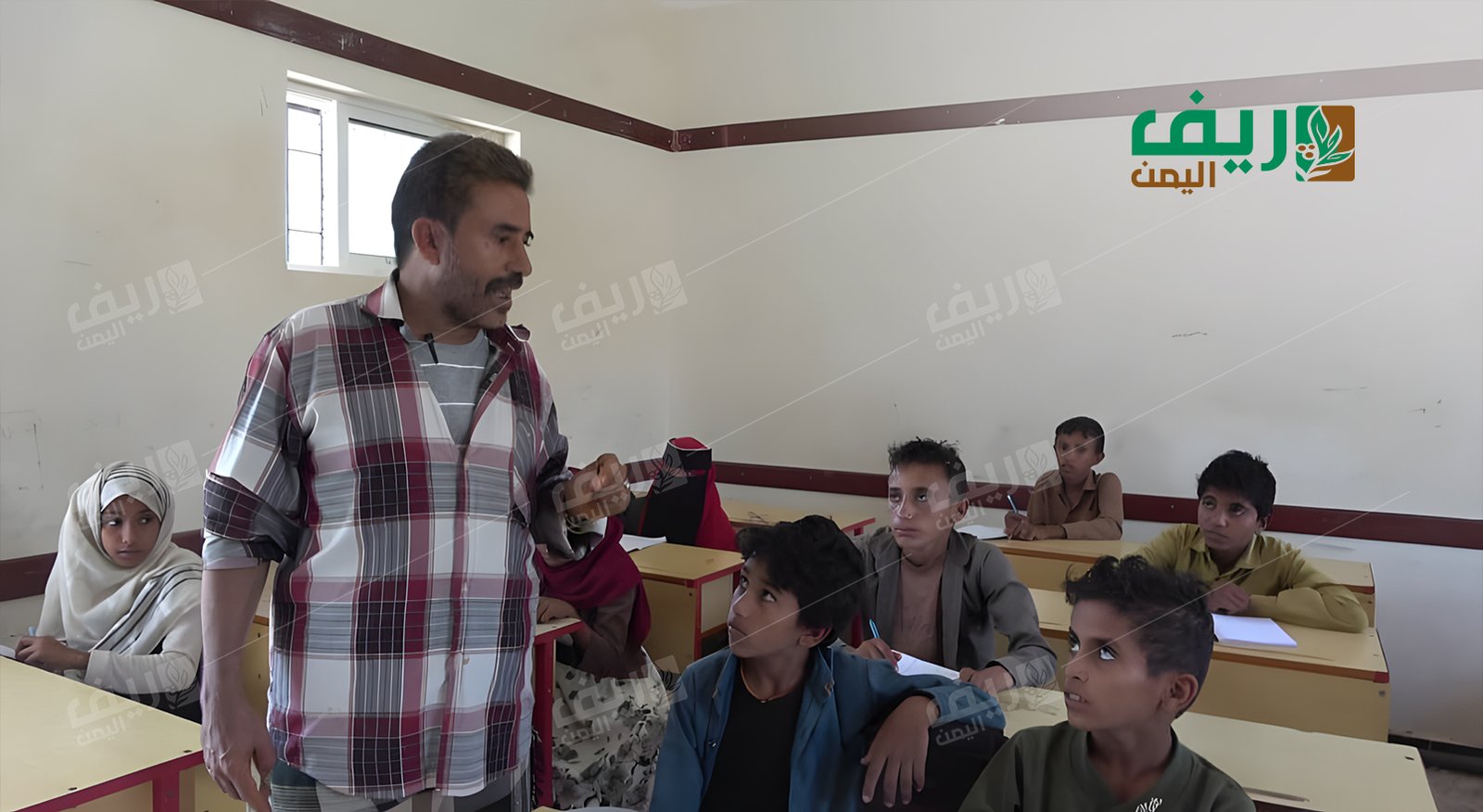 تعز.. مبادرات في موزع وسامع لتعليم الأطفال