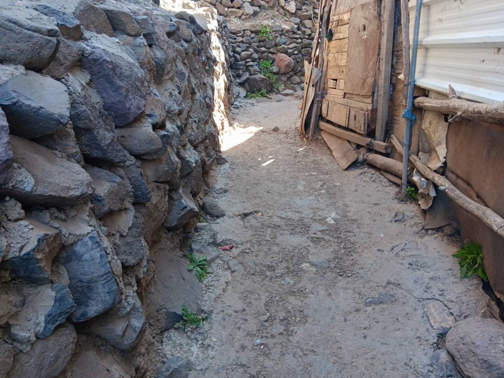 أرياف إب تحت رحمة أزمة نفايات لا تنتهي