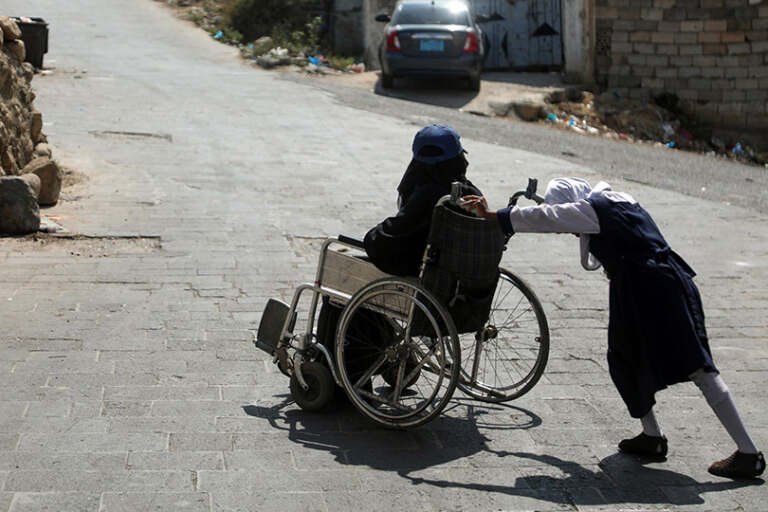 ذوو الإعاقة: قصص كفاح بإرادة لا تنكسر