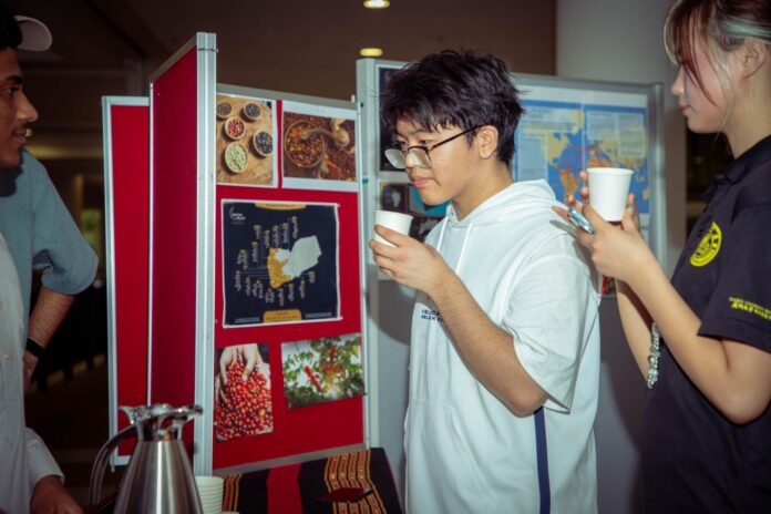 488852456_1270820581043399_150172856186284788_n القهوة اليمنية بمهرجان ثقافي للمغتربين في ماليزيا