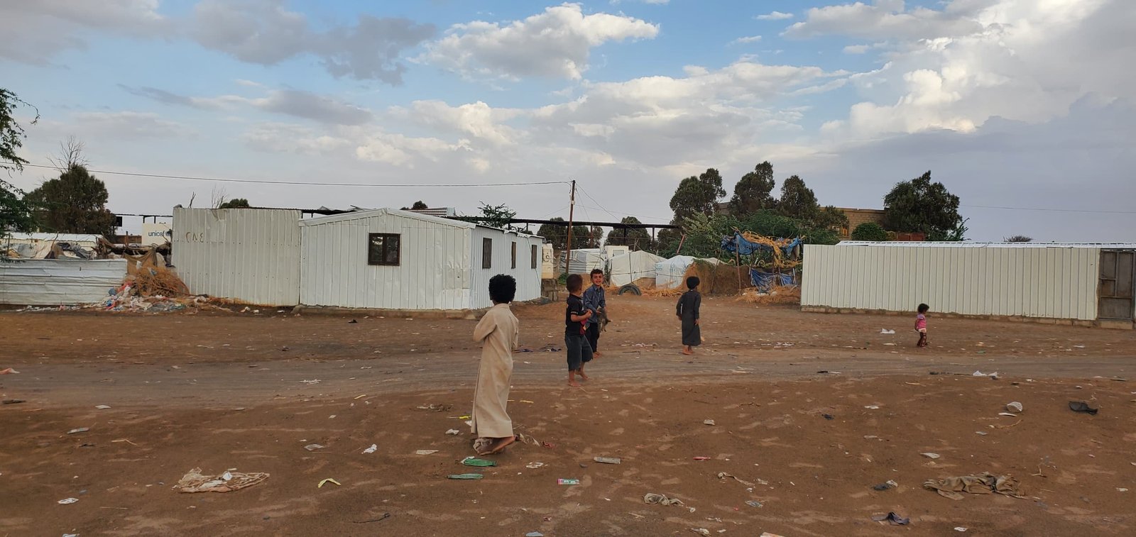 العيد في مخيمات النزوح.. فرحة مؤجلة وذكريات لا تموت