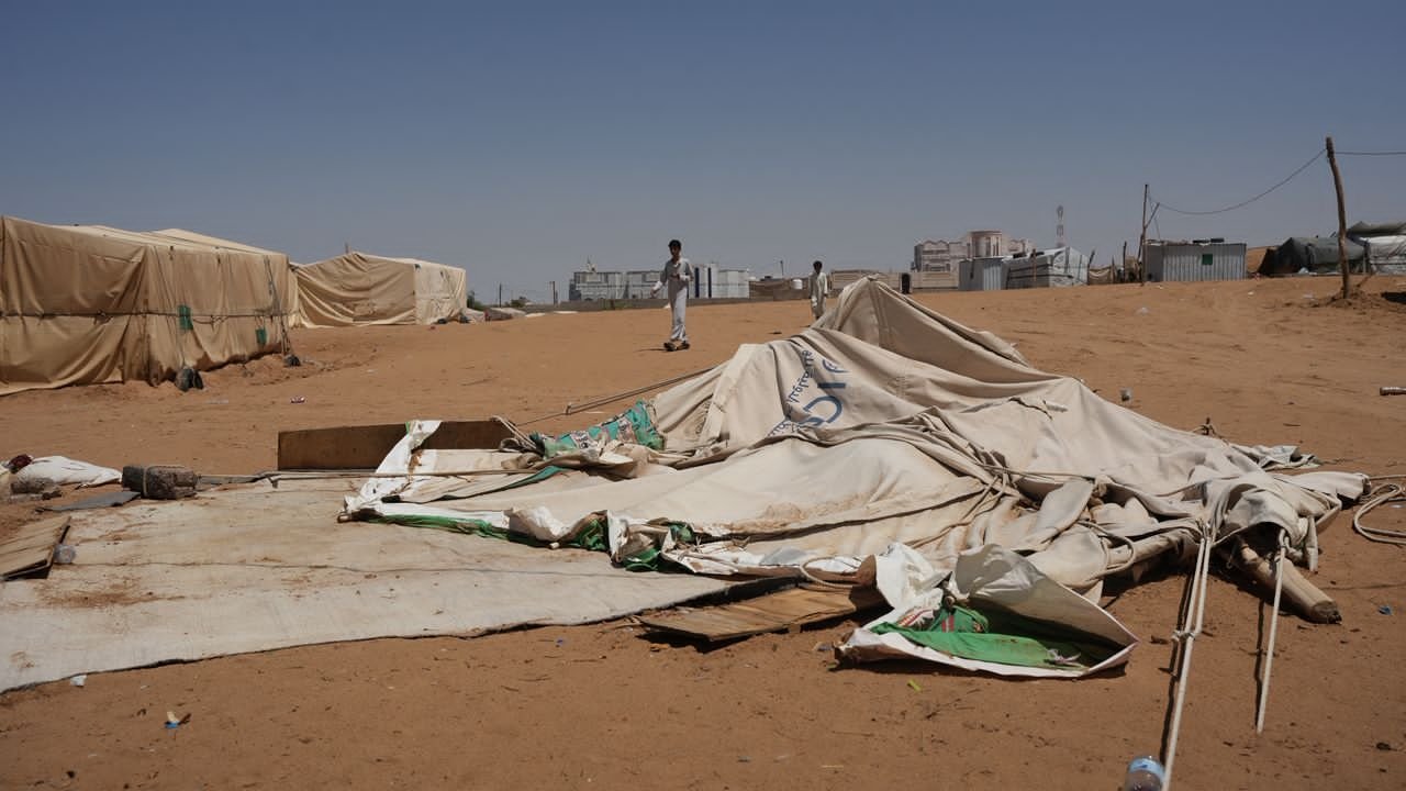 مأرب.. السيول والعواصف تشرّد 270 أسرة نازحة خلال شهر