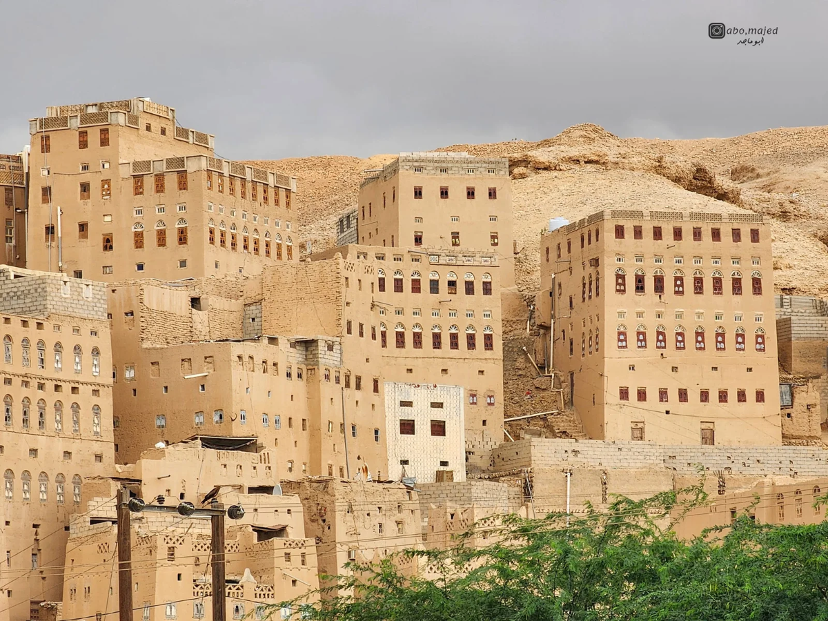 البيوت الطينية.. هوية ريفية مهددة بالغياب