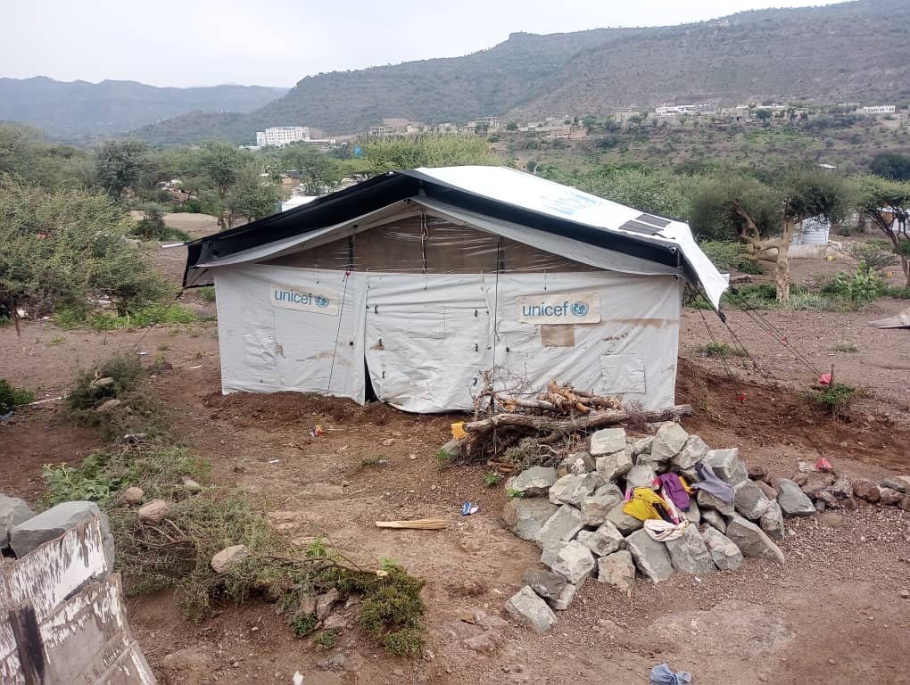 نازحو ريف تعز: بين قسوة التشرد وتوفير سبل العيش