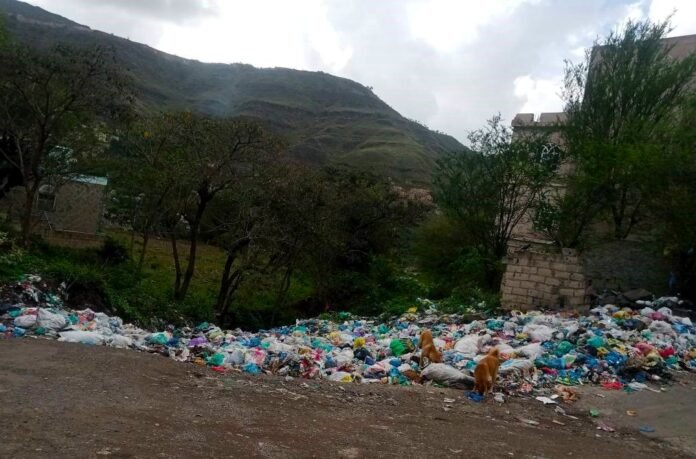 الأكياس البلاستيكية.. خطر يتمدد في الأرياف بلا معالجة