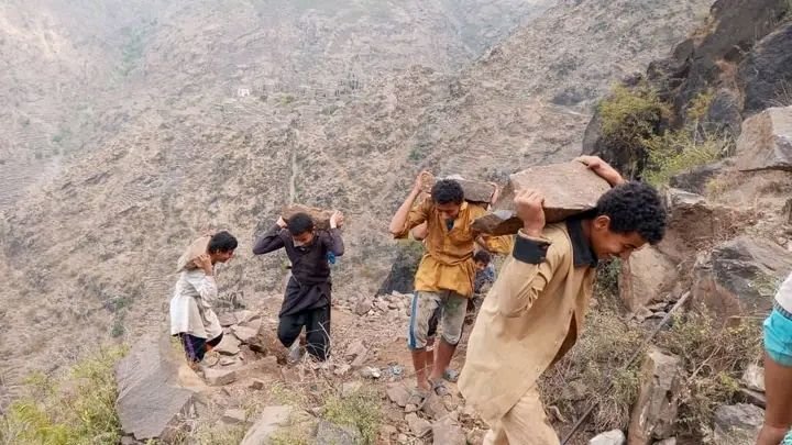 ‹الظهرة› في المحويت: قرية قاومت حصار التضاريس
