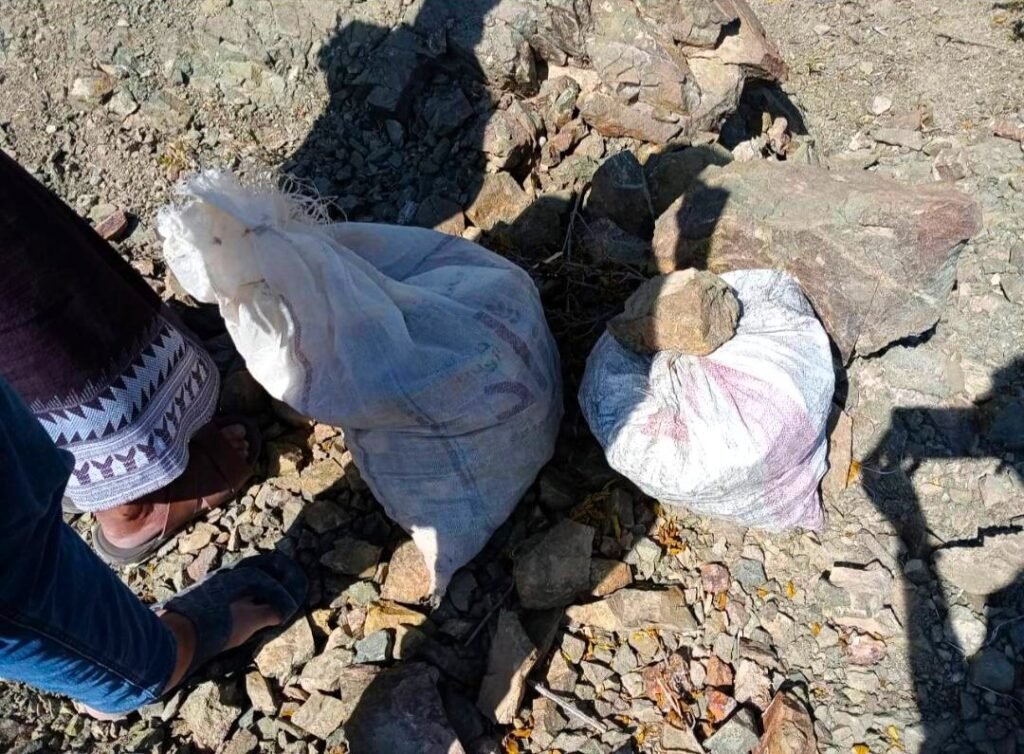 حضرموت: هيئة حكومية تحذّر من التنقيب العشوائي عن المعادن