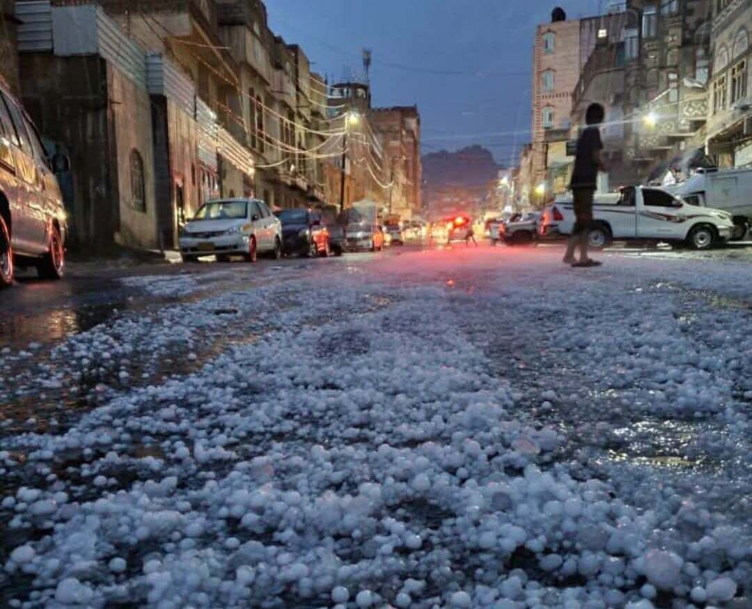 البرد يكسو مدن اليمن باللون الأبيض و الحرائق تلتهم غابات أوروبا