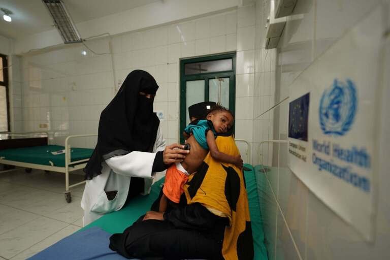المخاض في العراء: معاناة النساء الحوامل في ظل انهيار الرعاية